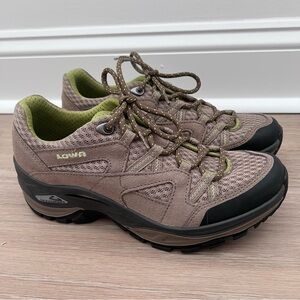 LOWA Tempest Mesh Suede Hiking Shoes Women Size 6 New